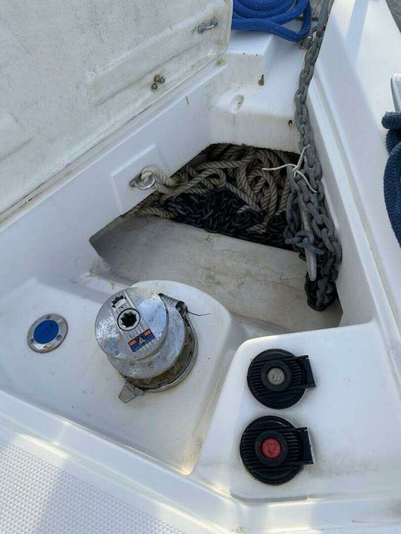 2000 Hunter 340 - Image 11