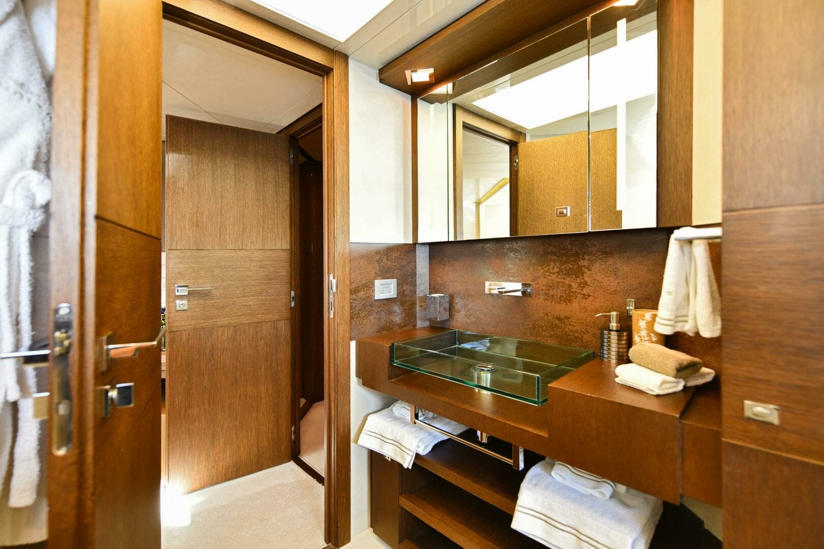 2012 Custom Line FAST - Image 33