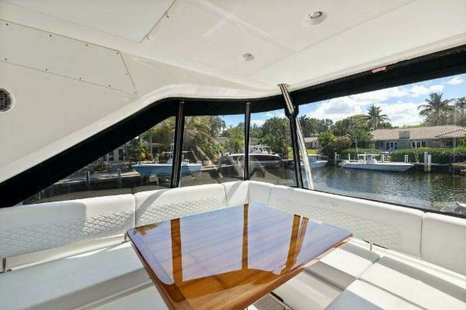 2018 Sea Ray L590 Fly - Image 34