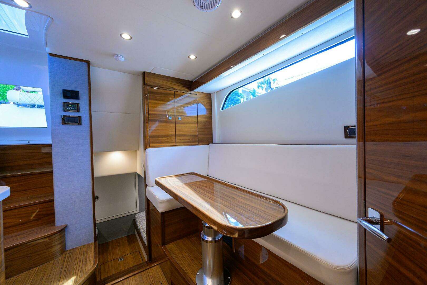 2024 Valhalla Boatworks V-55 - Image 2