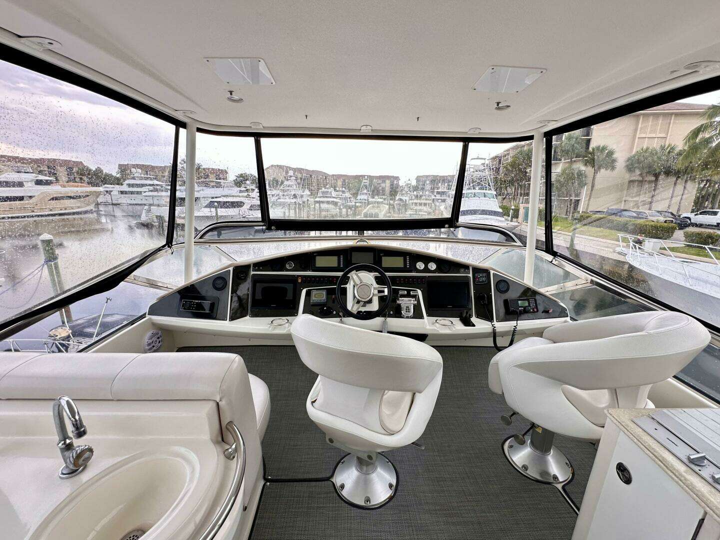 2006 Marquis 59 - Image 23