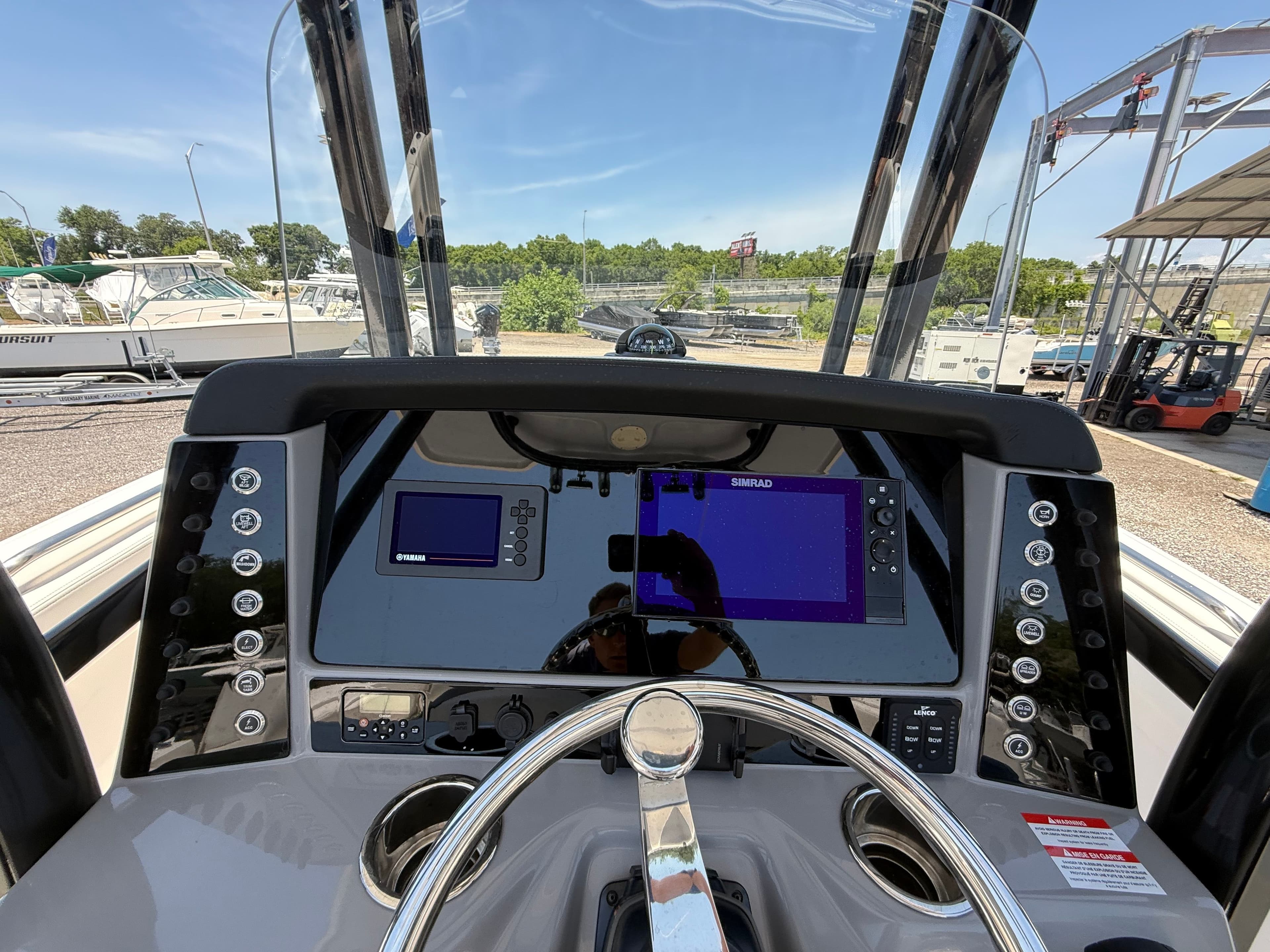 2022 ROBALO 230 CC - Image 15