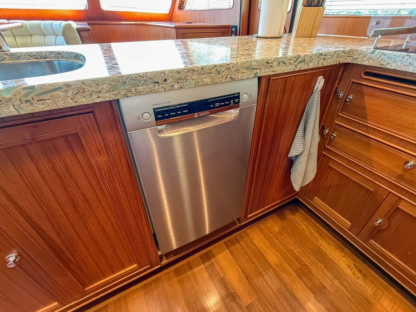 2018 Marlow 53E - Image 66