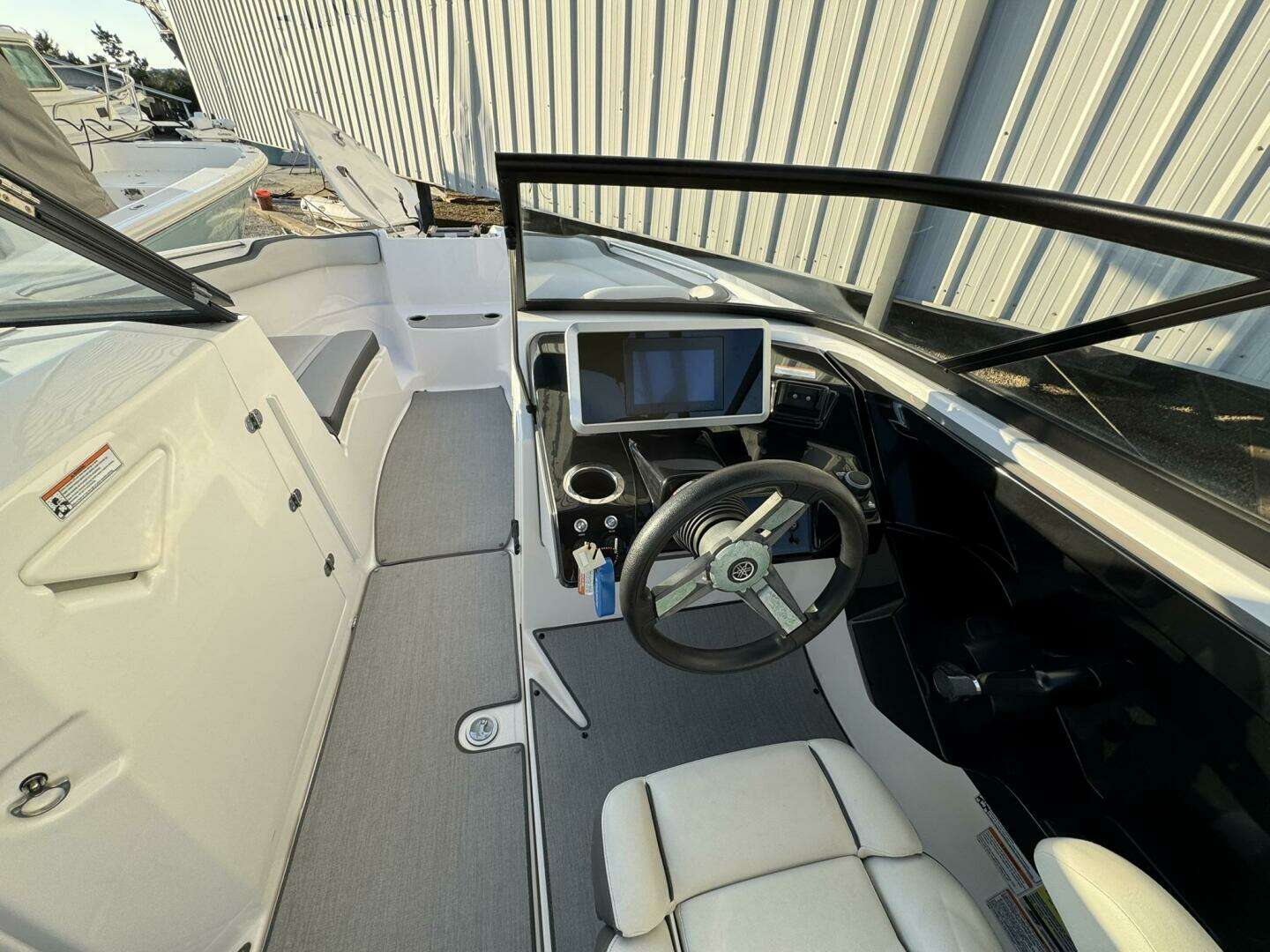 2021 Yamaha Boats AR 250 - Image 22