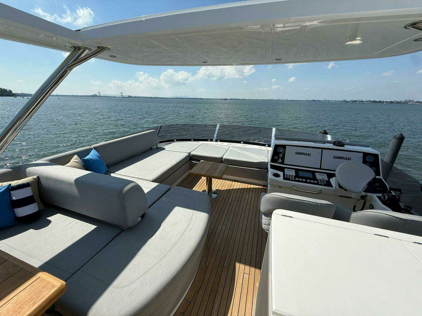 2021 Sunseeker 76 Yacht - Image 13