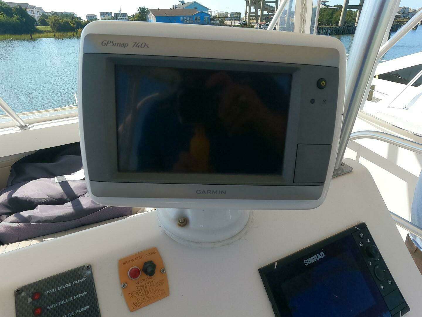 2002 Luhrs 34 Convertible - Image 6
