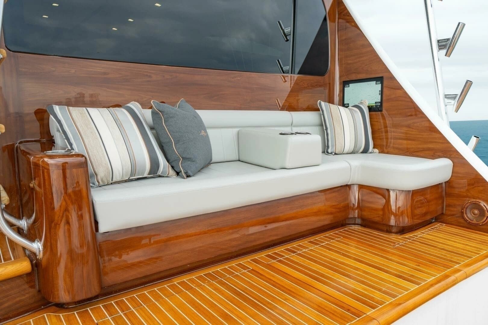 2027 Viking 82 Convertible - Image 30