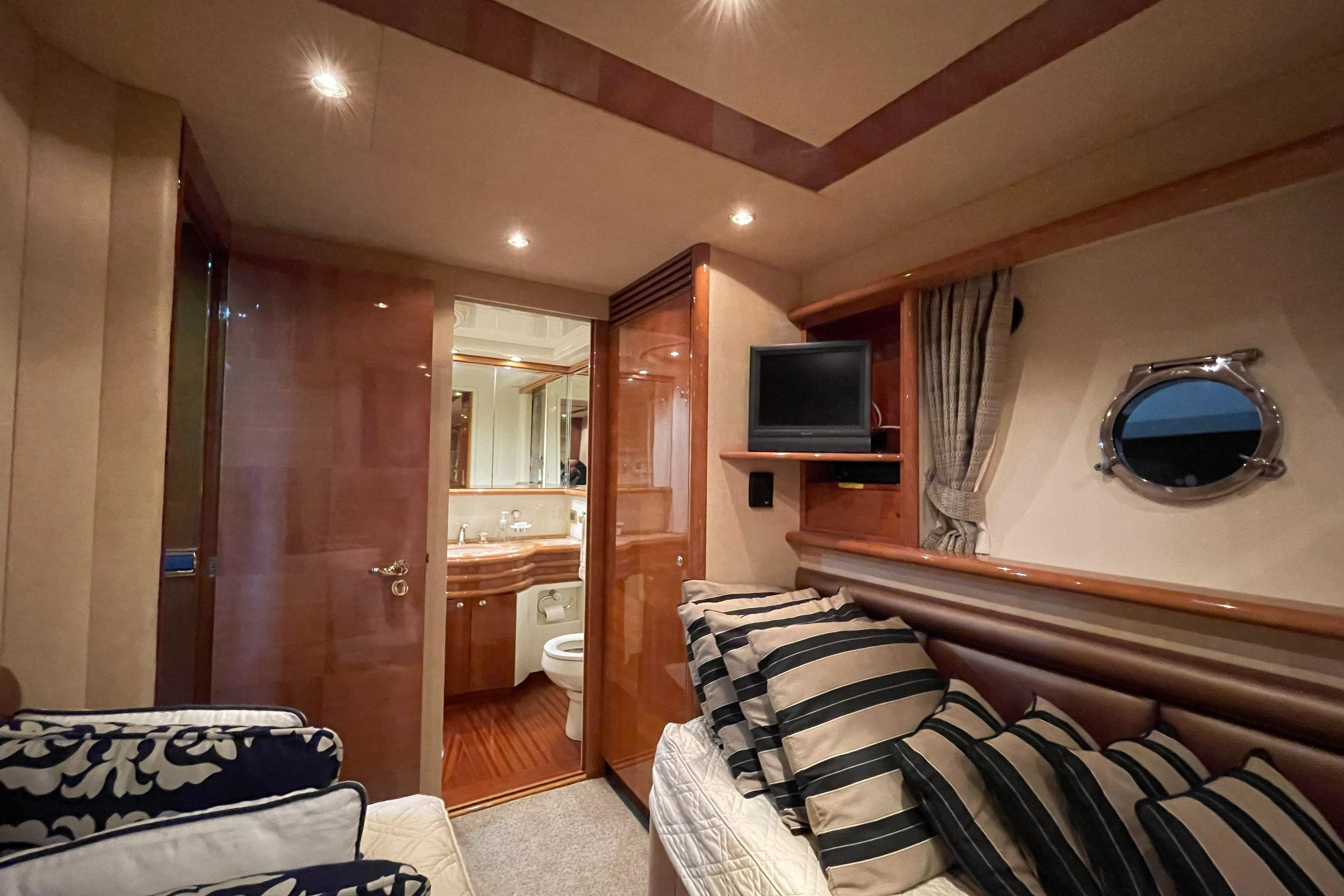 2004 Azimut 74 - 103