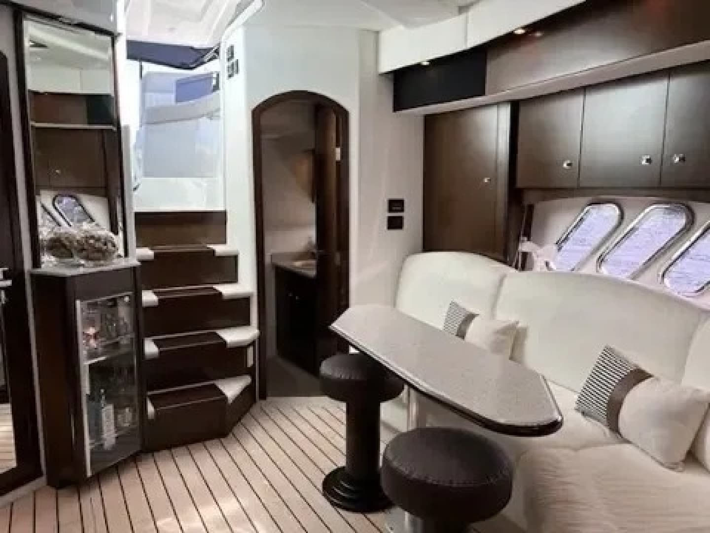 2011 Cruisers Sports Coupe 420 - Image 29