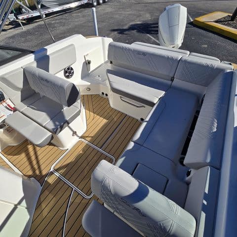 2026 Sea Ray SDX 230 OB - 9