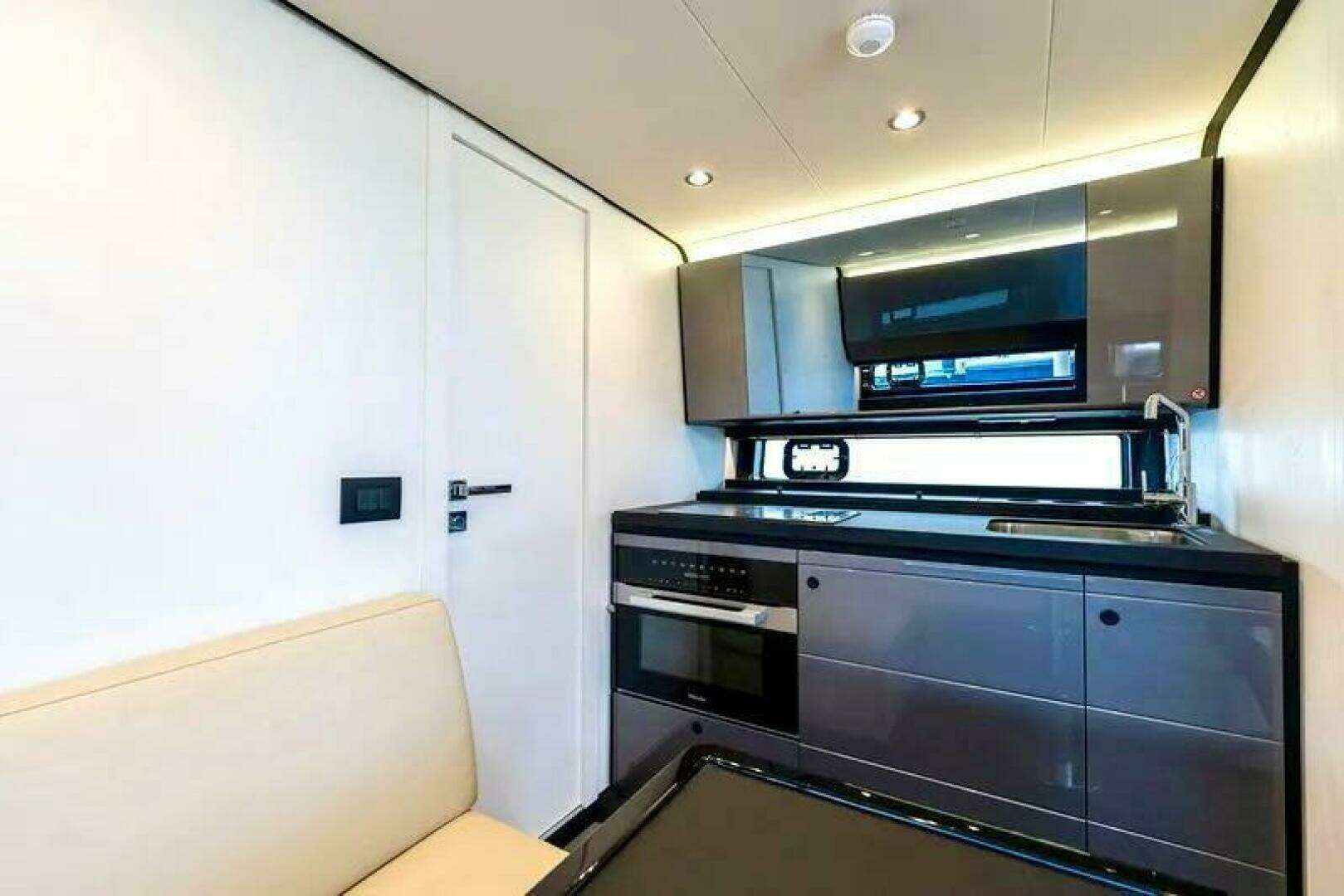 2023 Azimut 47 Verve - Image 28