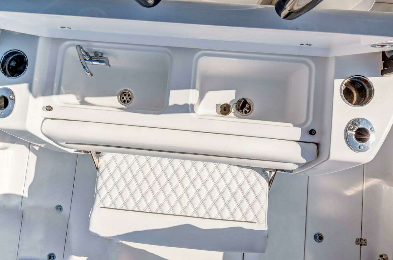 2022 Sportsman Open 352 Center Console - Image 44