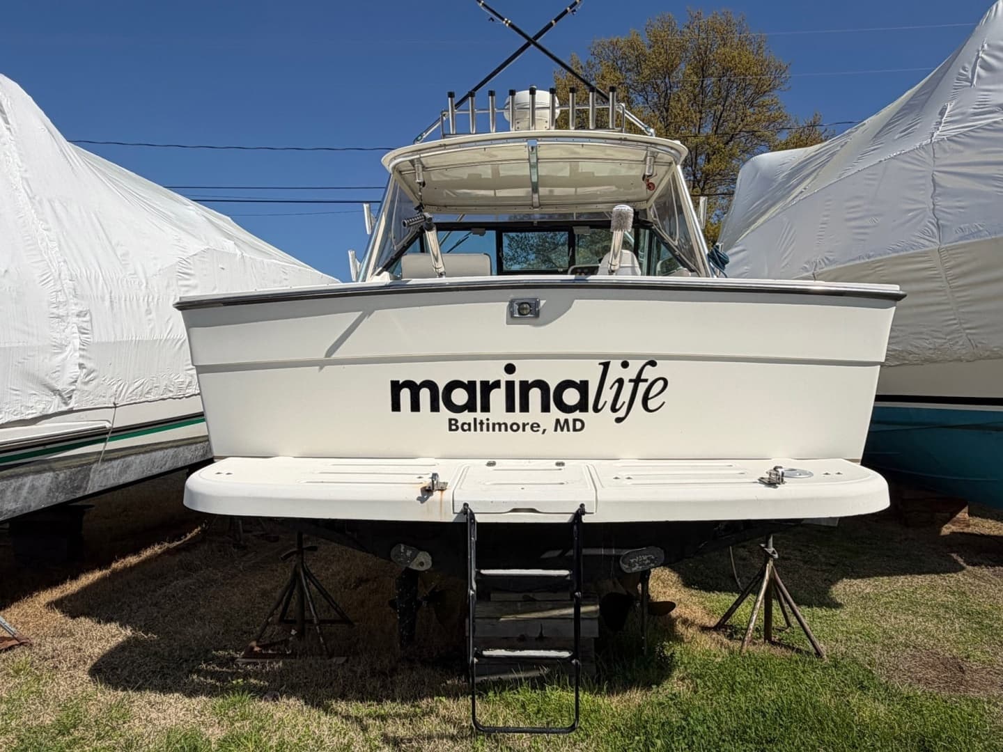 1997 Pursuit 3100 Express - Image 4
