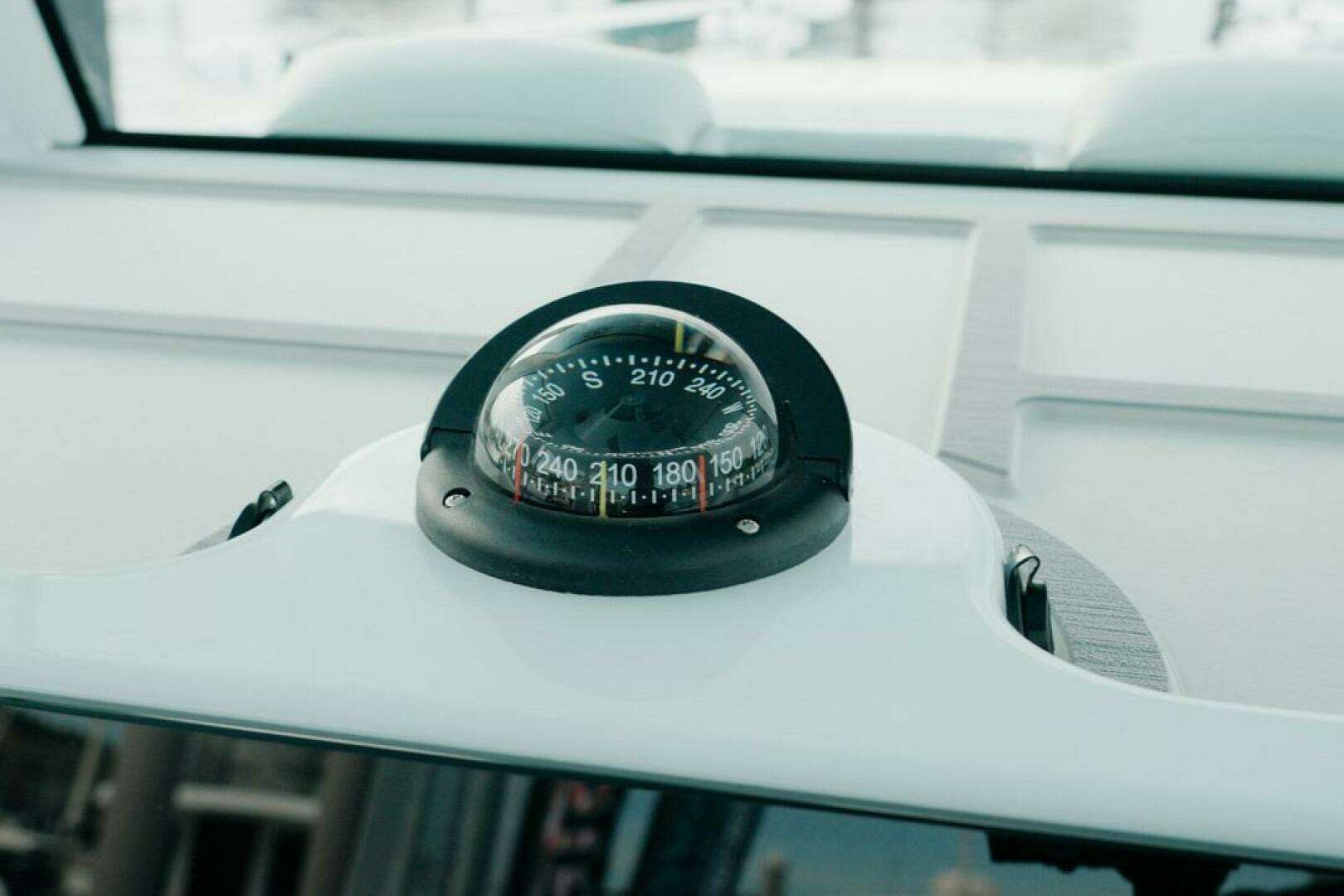 2025 Costa Custom 34 sv - Image 13