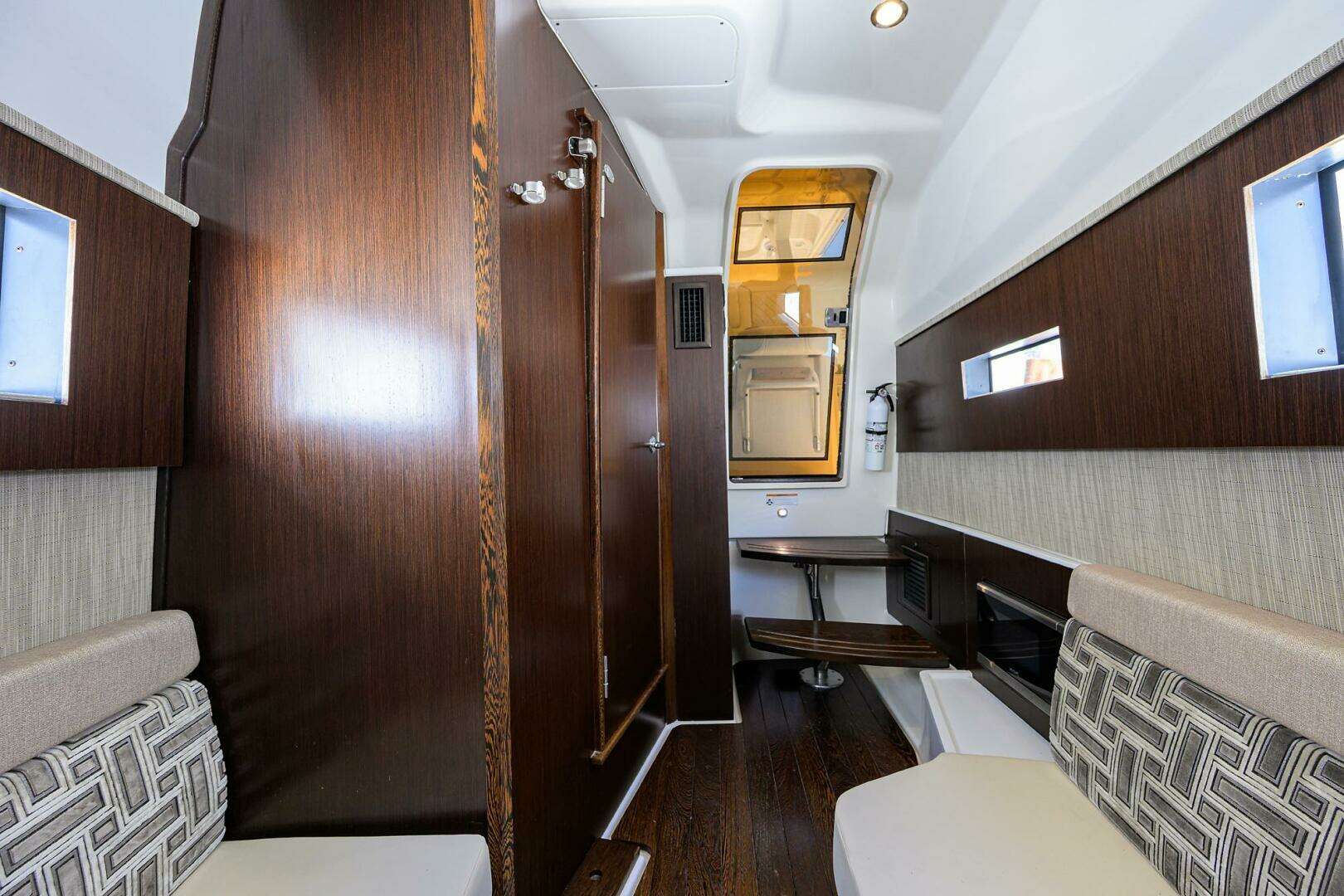 2021 Pursuit S 378 Sport - Image 2
