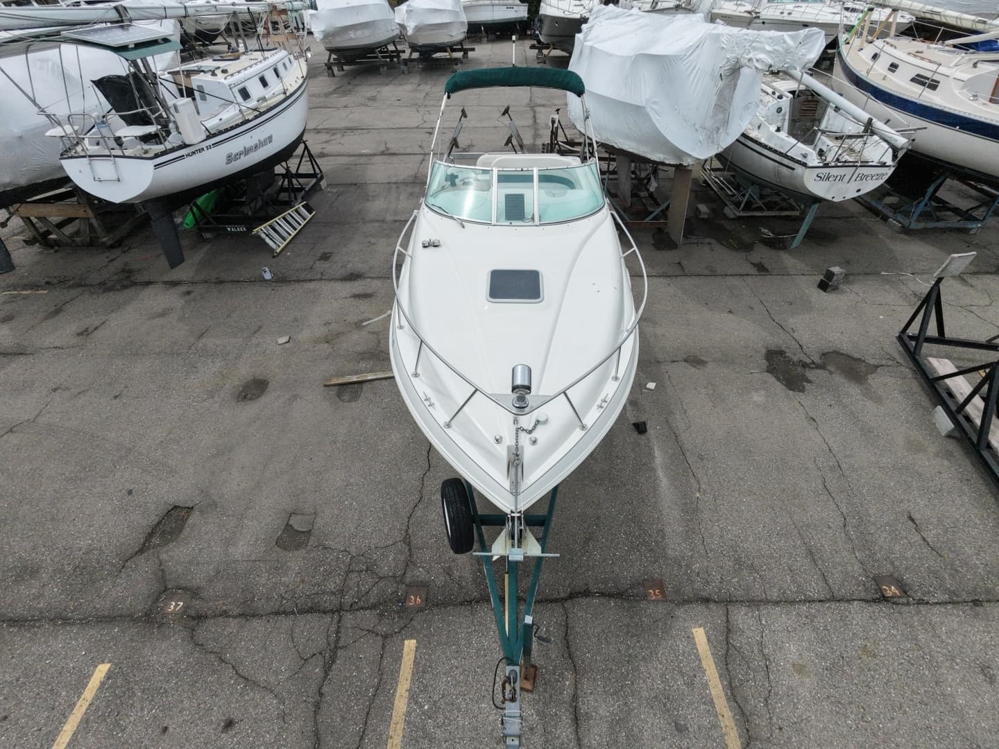1998 Rinker 266 Fiesta Vee - Image 9