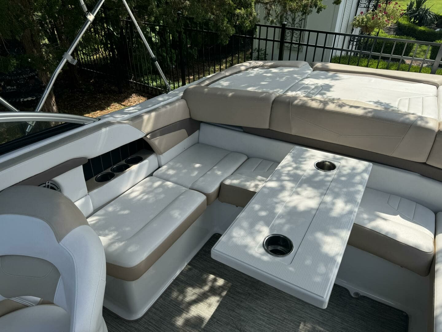 2019 Four Winns H230 - Image 19