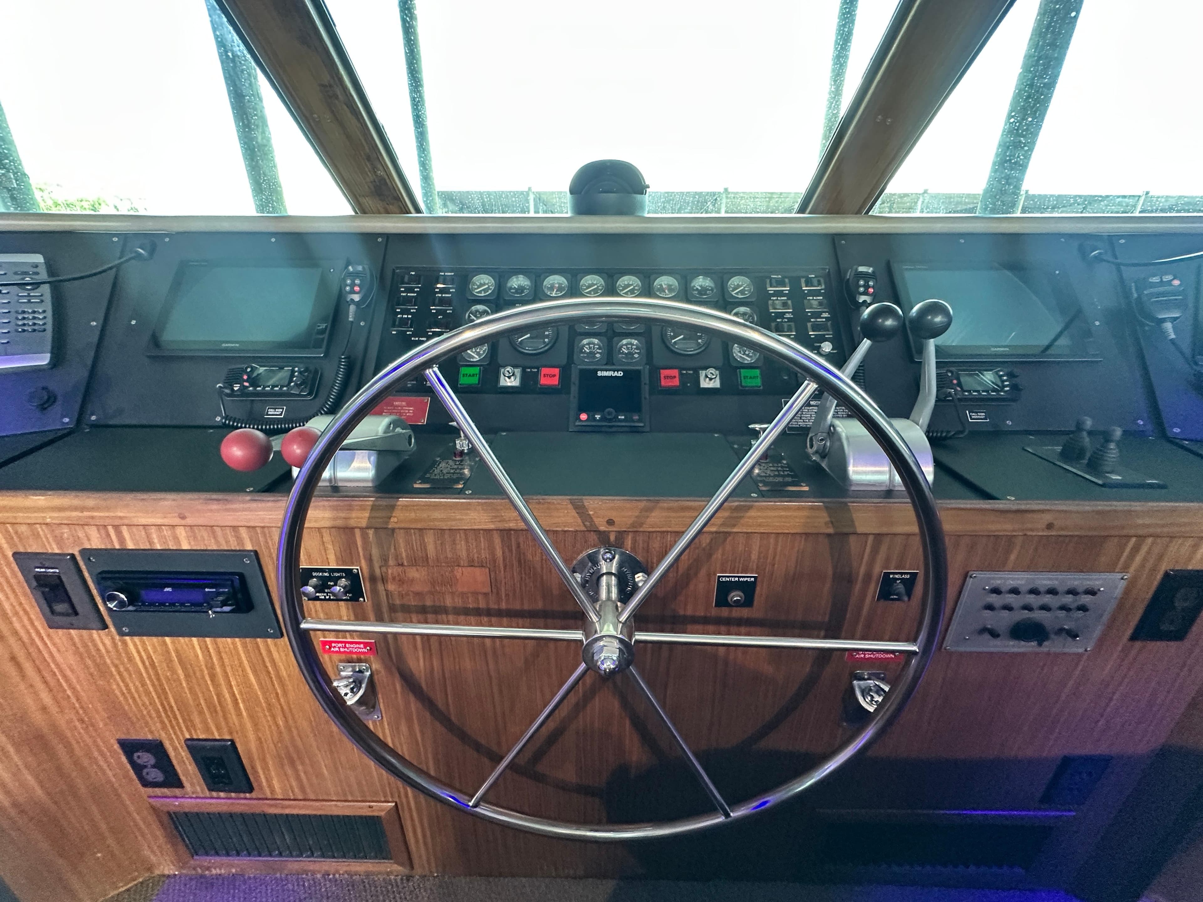 1988 Hatteras 65 Convertible - 110