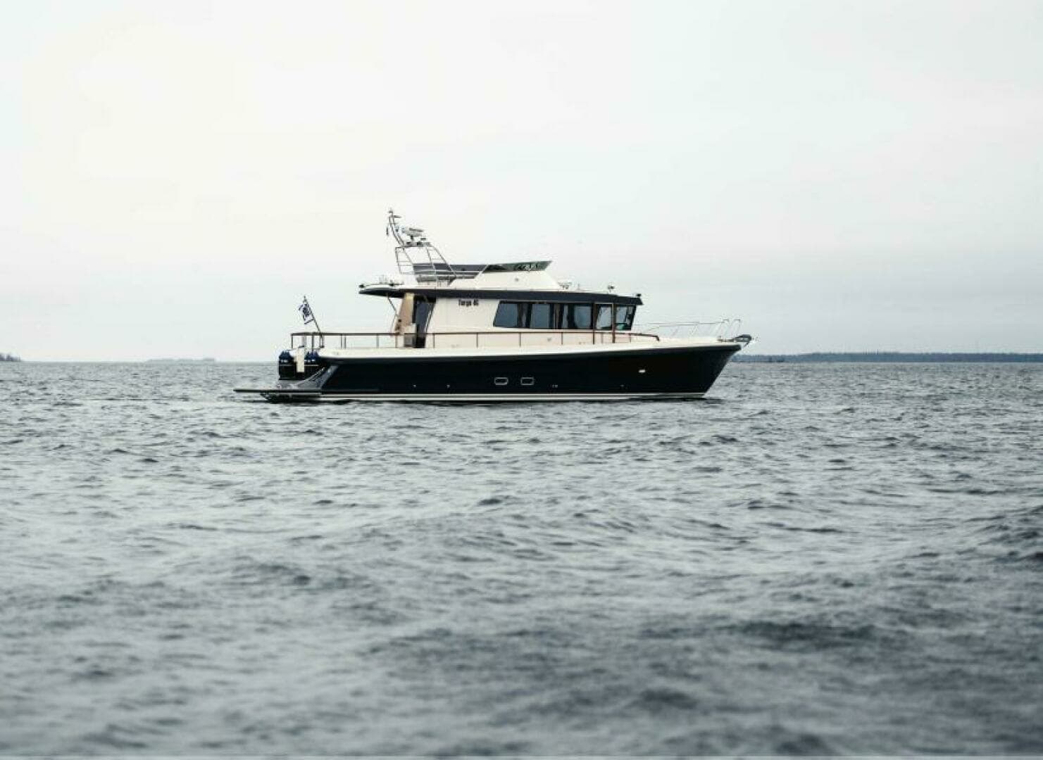 2028 Targa 46 - Image 9