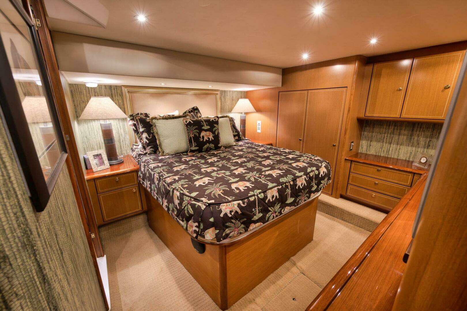2004 Ocean Yachts 57 Enclosed Bridge Convertible - Image 9