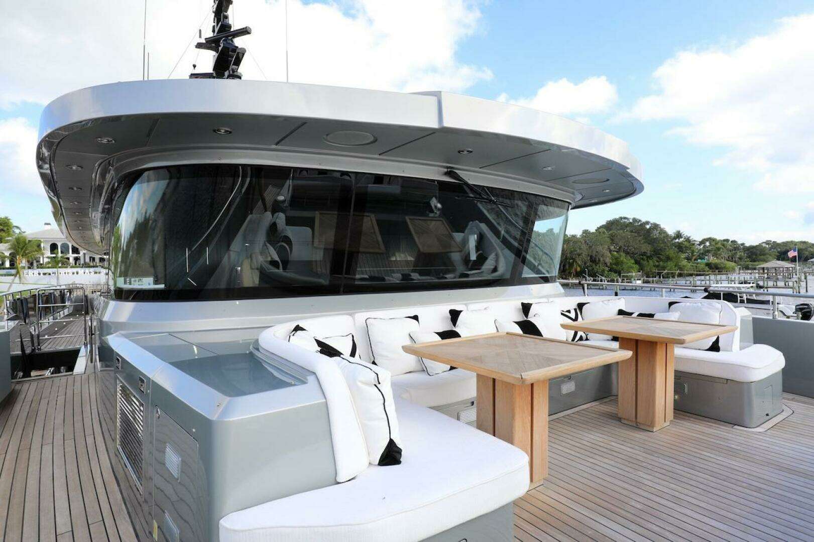 2025 Majesty Yachts 120 - Image 20