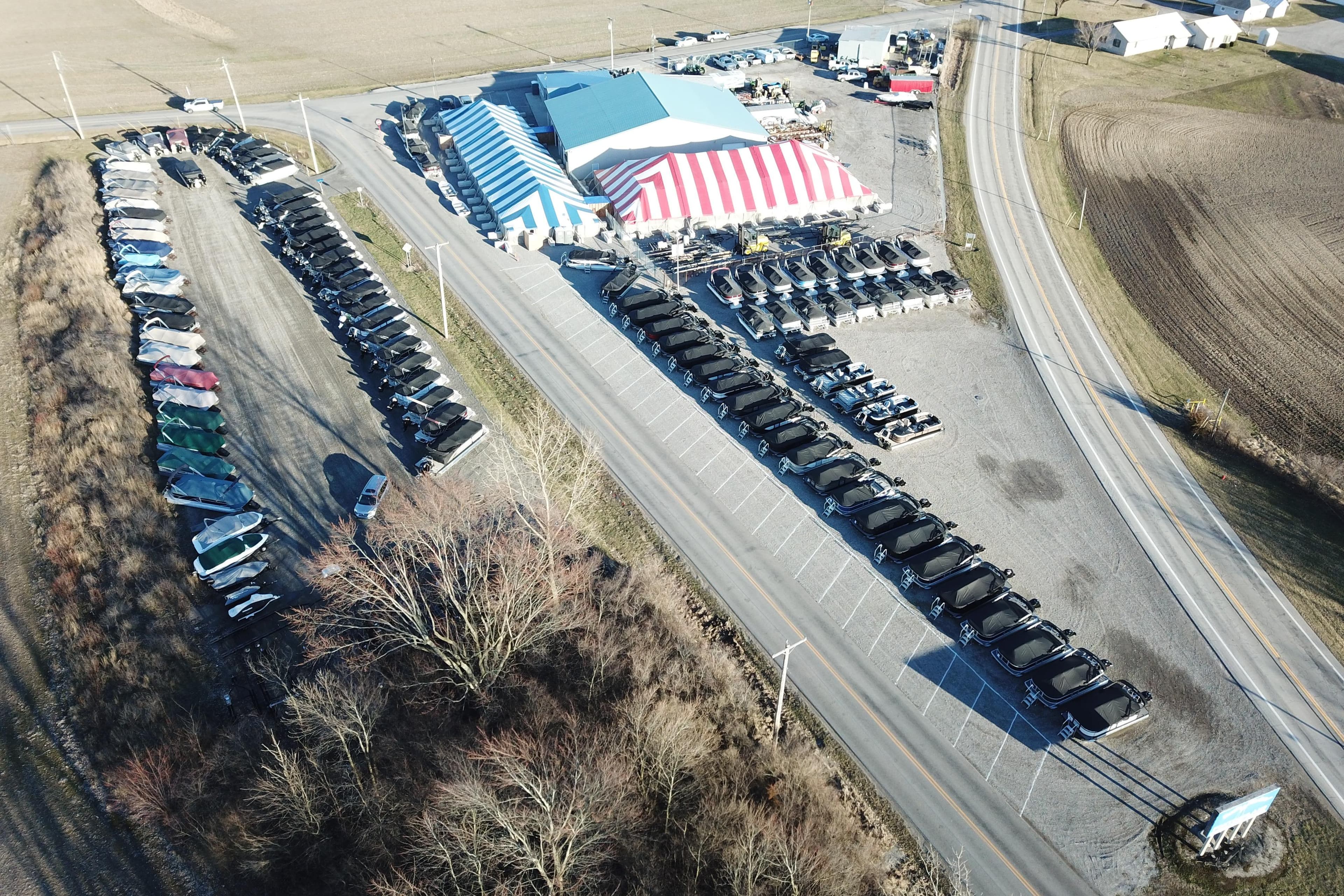 Aerial view of Sylvan A-Series 22 LZ DH Sport boat display 2026.