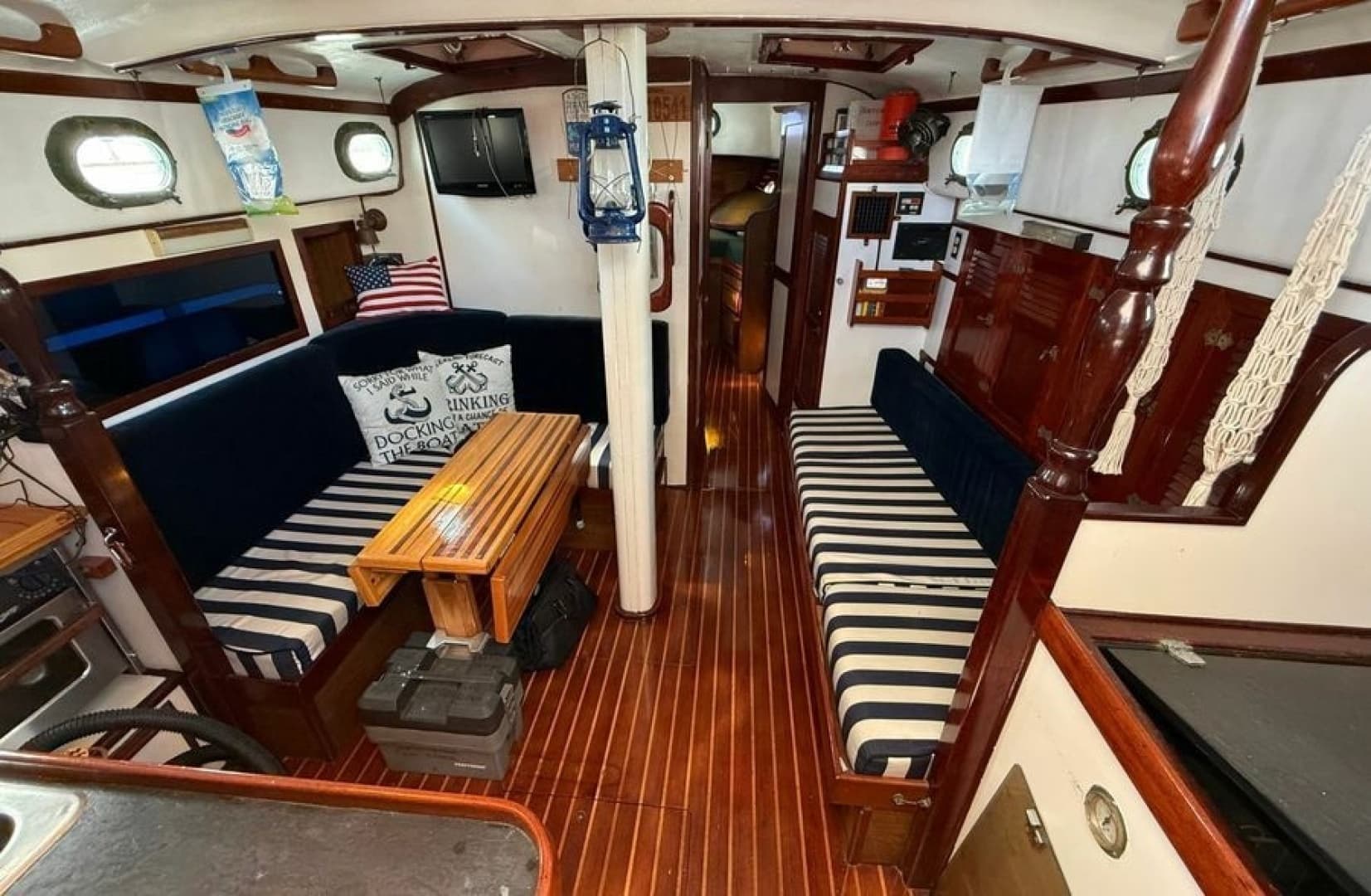 1979 CSY 44 - Image 3