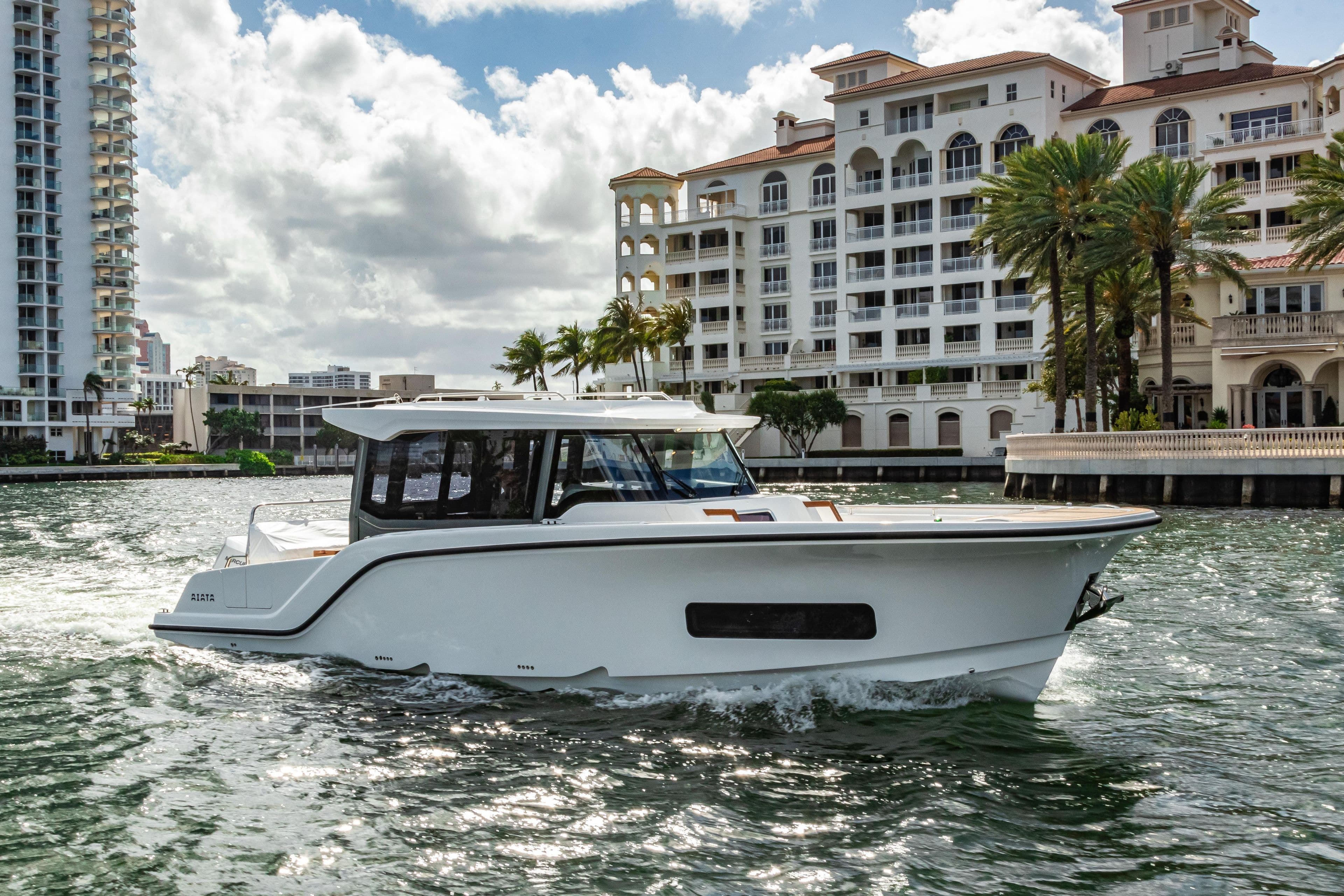 2026 Aiata Wayfinder 38 Cabin