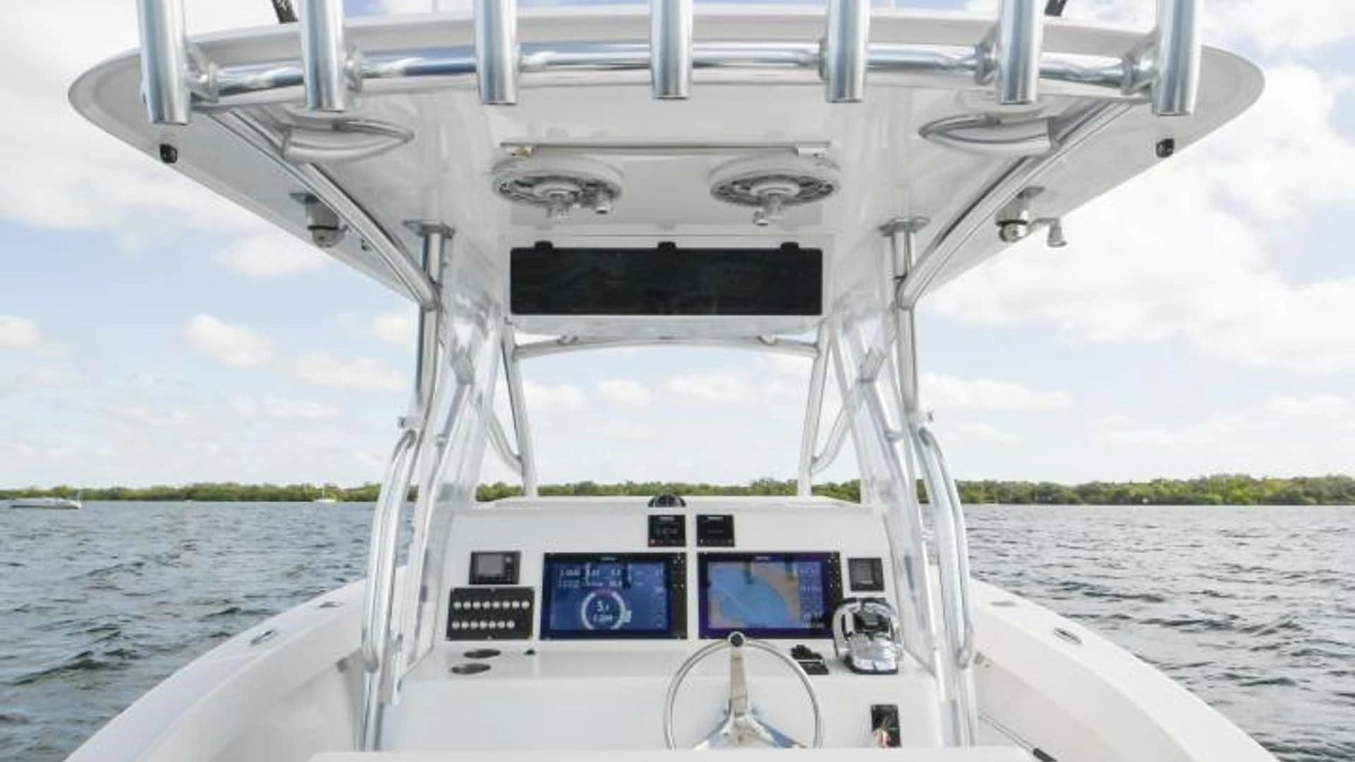 2019 Ocean Master 336 Center Console - Image 3