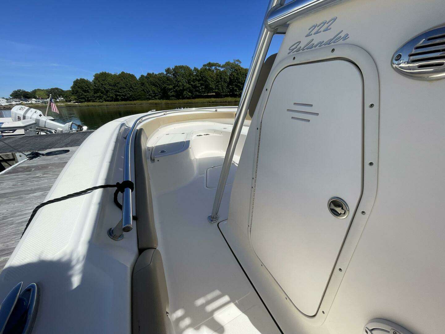 2017 Pioneer 222 Islander - Image 12