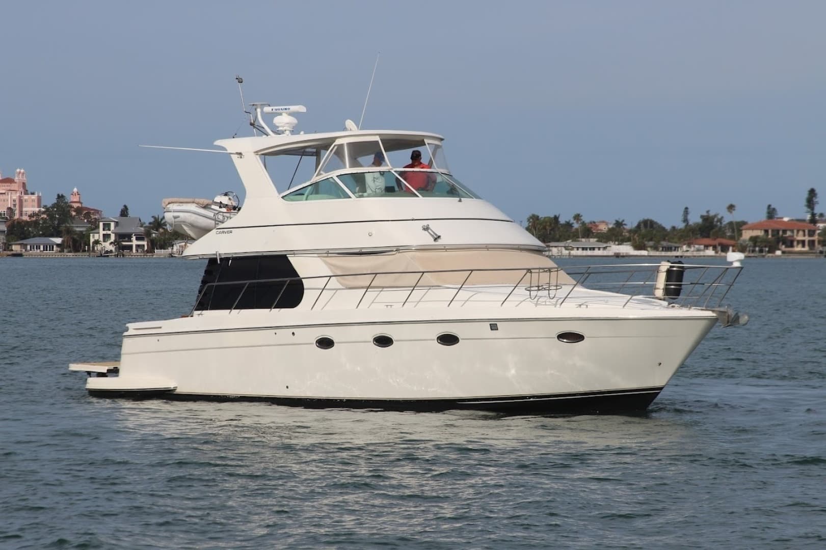 2005 Carver 46 Voyager - Image 2