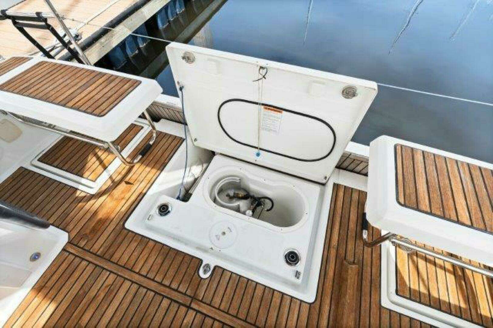 2018 Beneteau 41.1 - Image 10