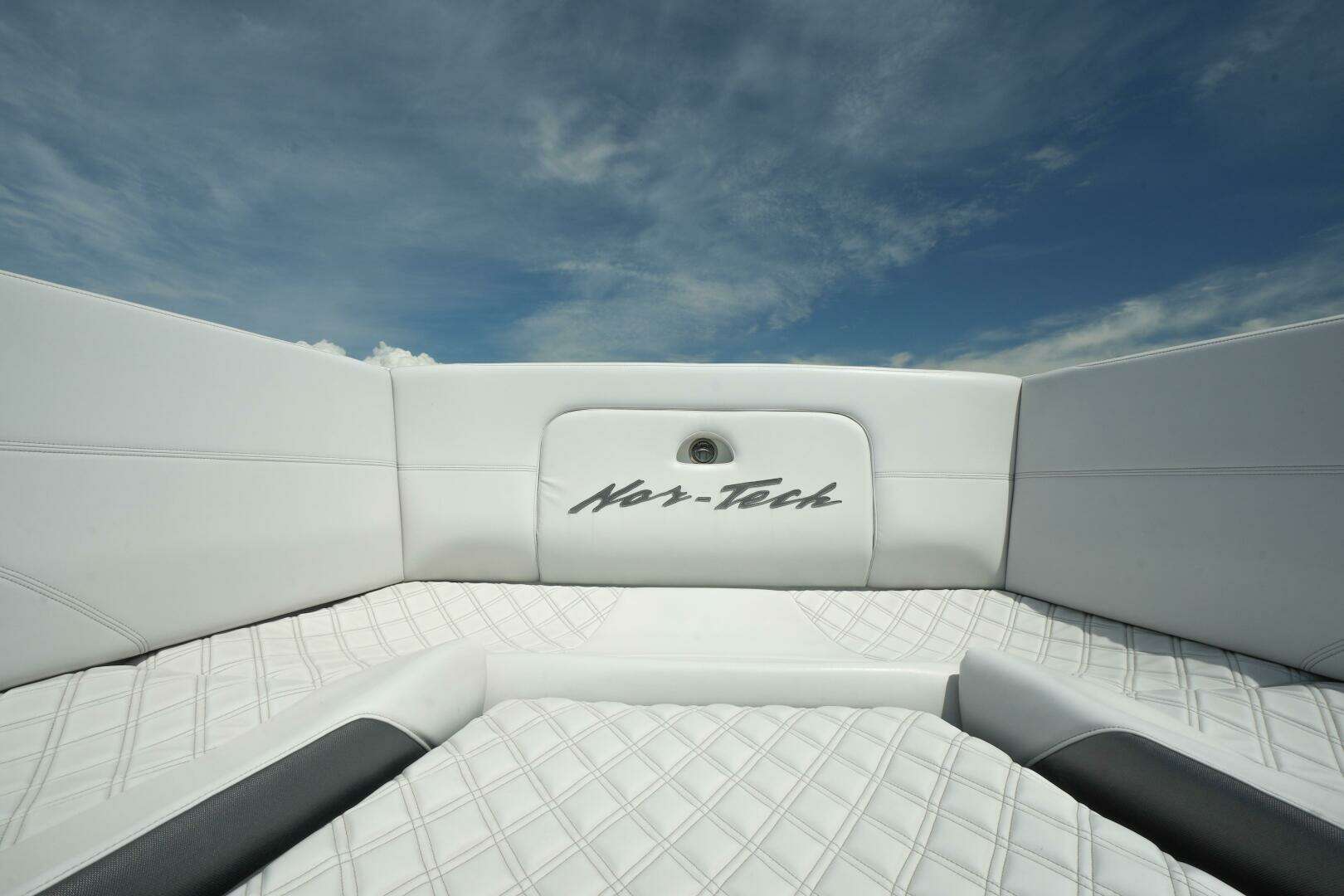 2020 Nor-Tech 390 Sport - Image 38