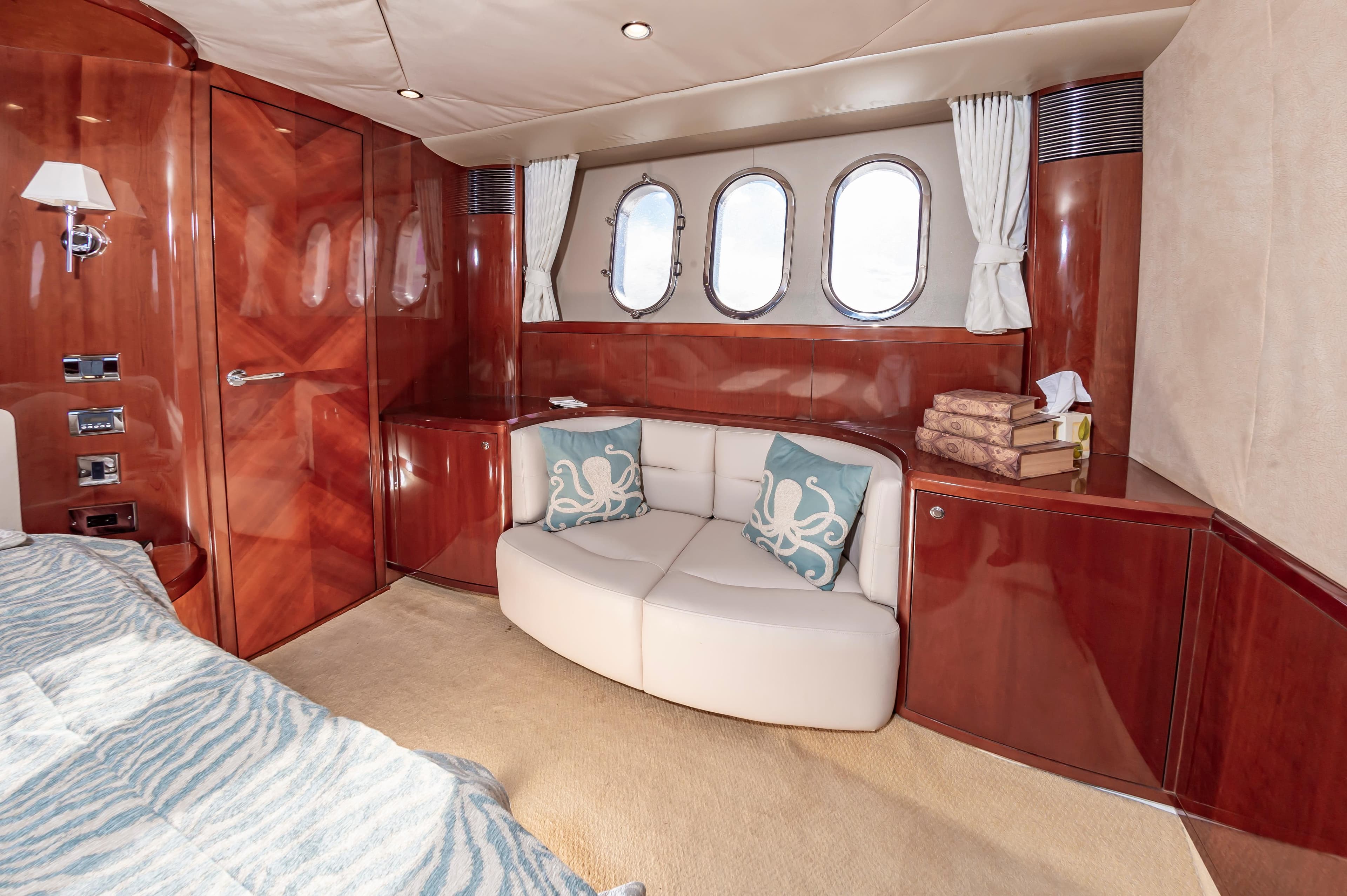 2006 Princess 75 Motor Yacht - 74