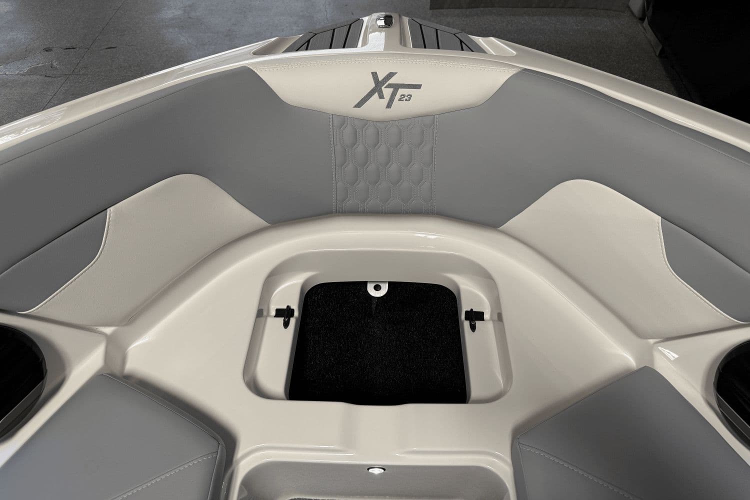 2026 MasterCraft XT23 - 103