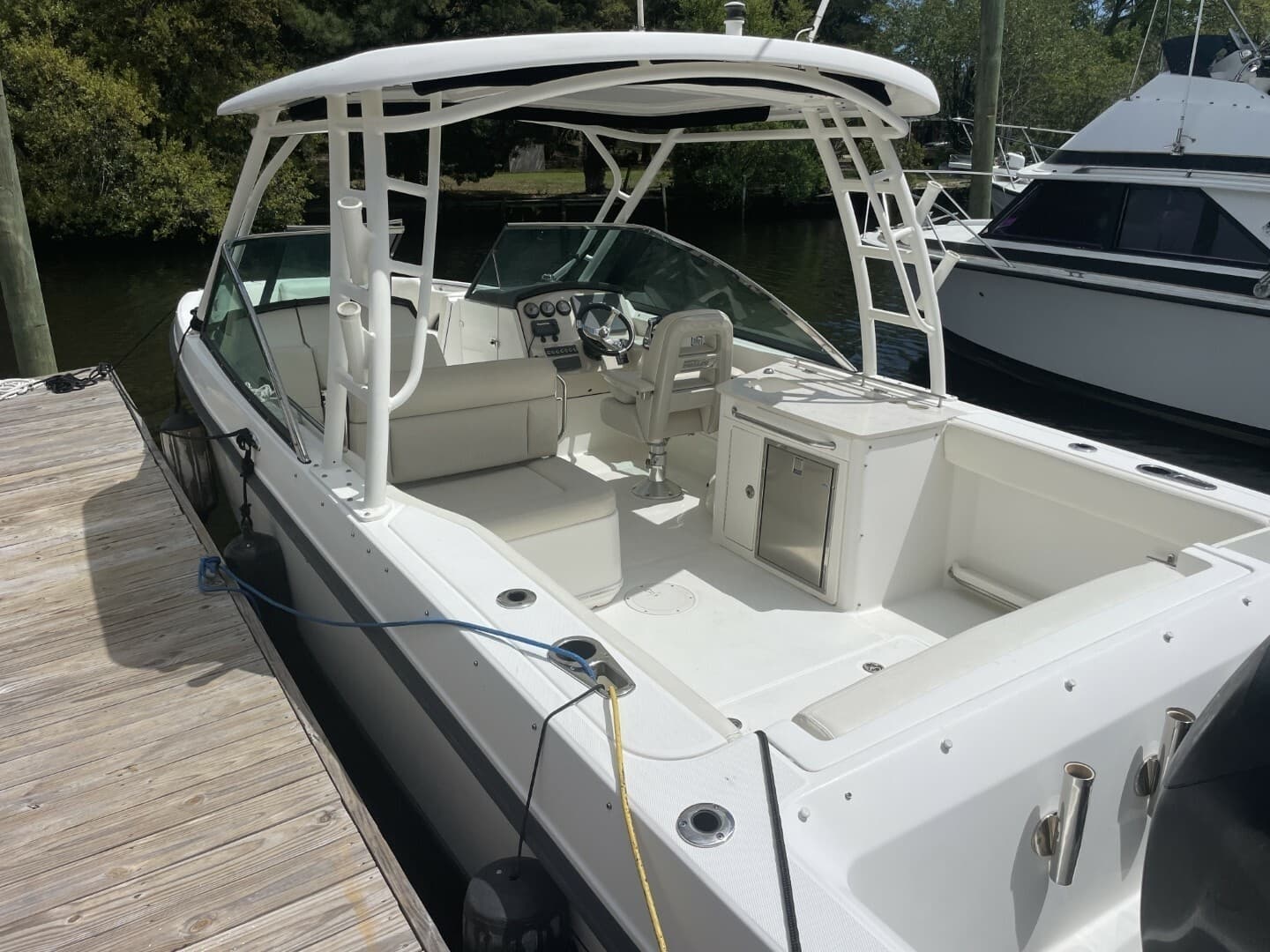 2016 Boston Whaler 270 Vantage - Image 4