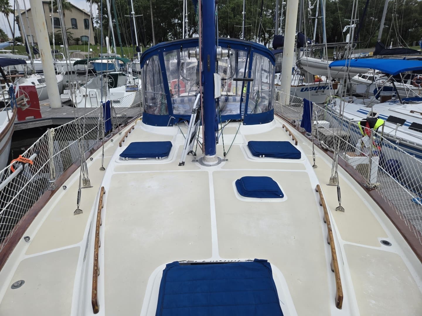 1985 Endeavour 42 CC - Image 25