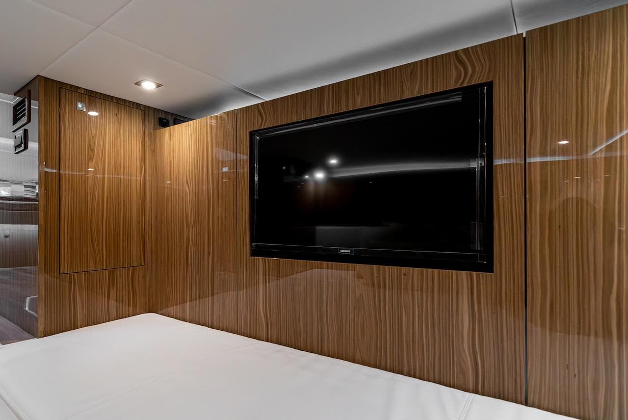 2026 Cruisers Yachts 50 GLS - 62