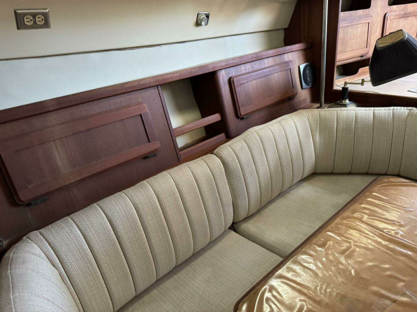 1989 Hunter 40 Hunter Legend - Image 72