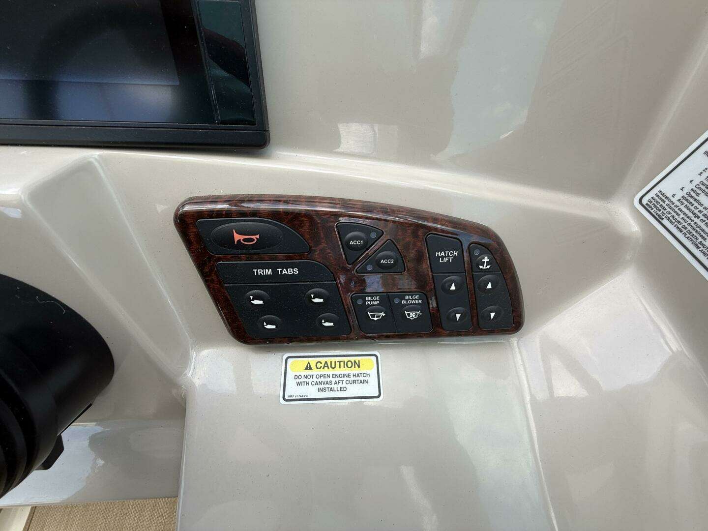 2006 Sea Ray 290 Sundancer - Image 18