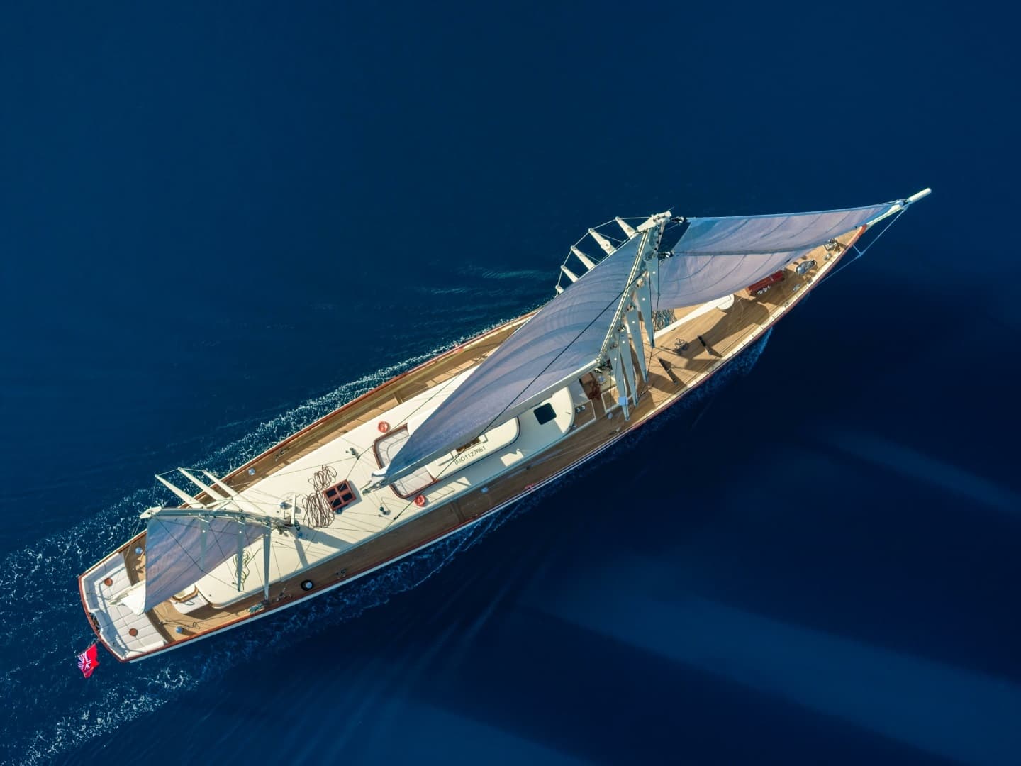 2026 Ares Yachts — - Image 11