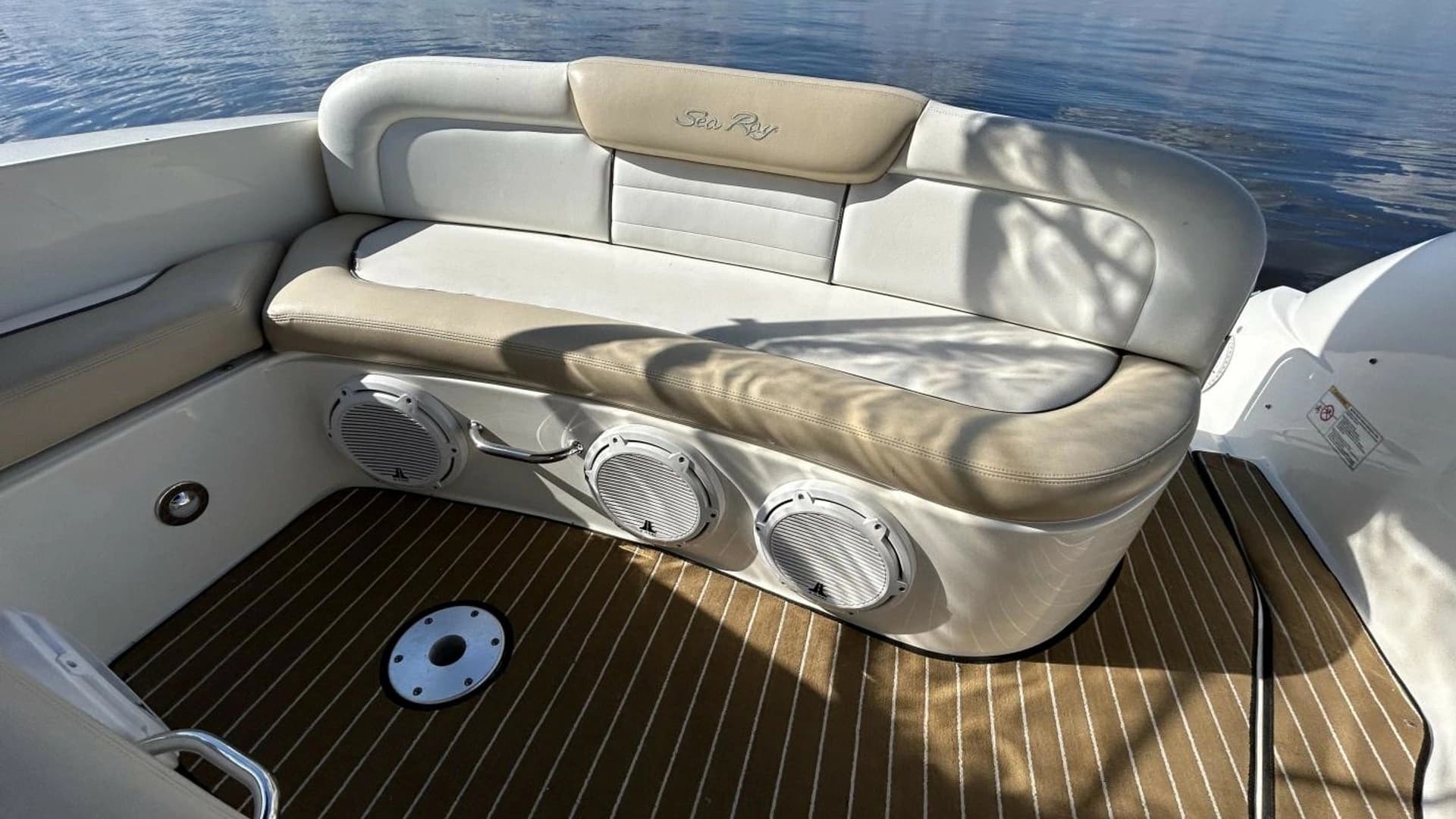 2009 Sea Ray 310 Sundancer - Image 13