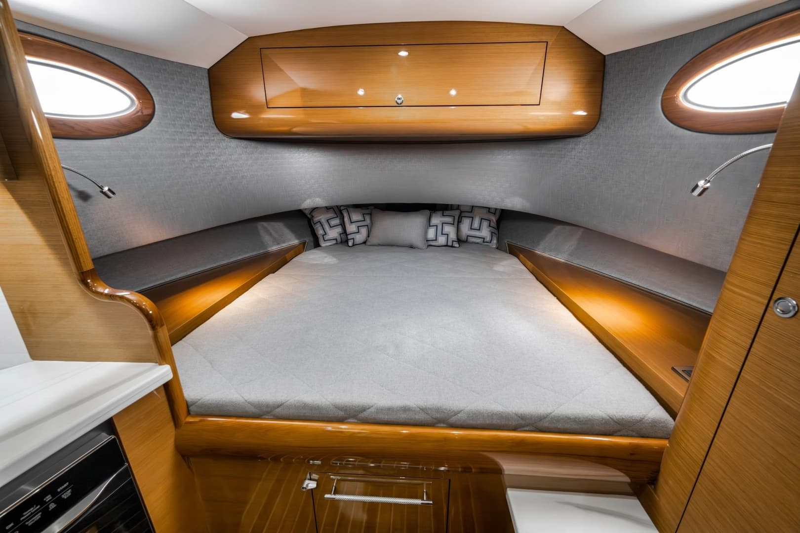 2022 Winter Custom Yachts 38 Walk Around - Image 26