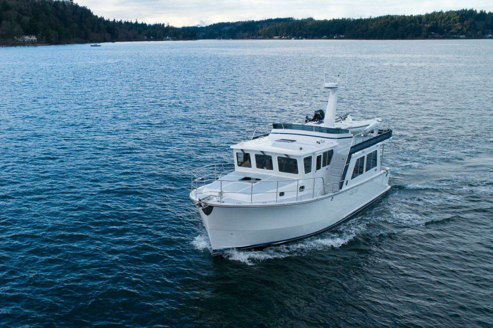 2026 Helmsman Trawlers 43E Pilothouse - Image 3