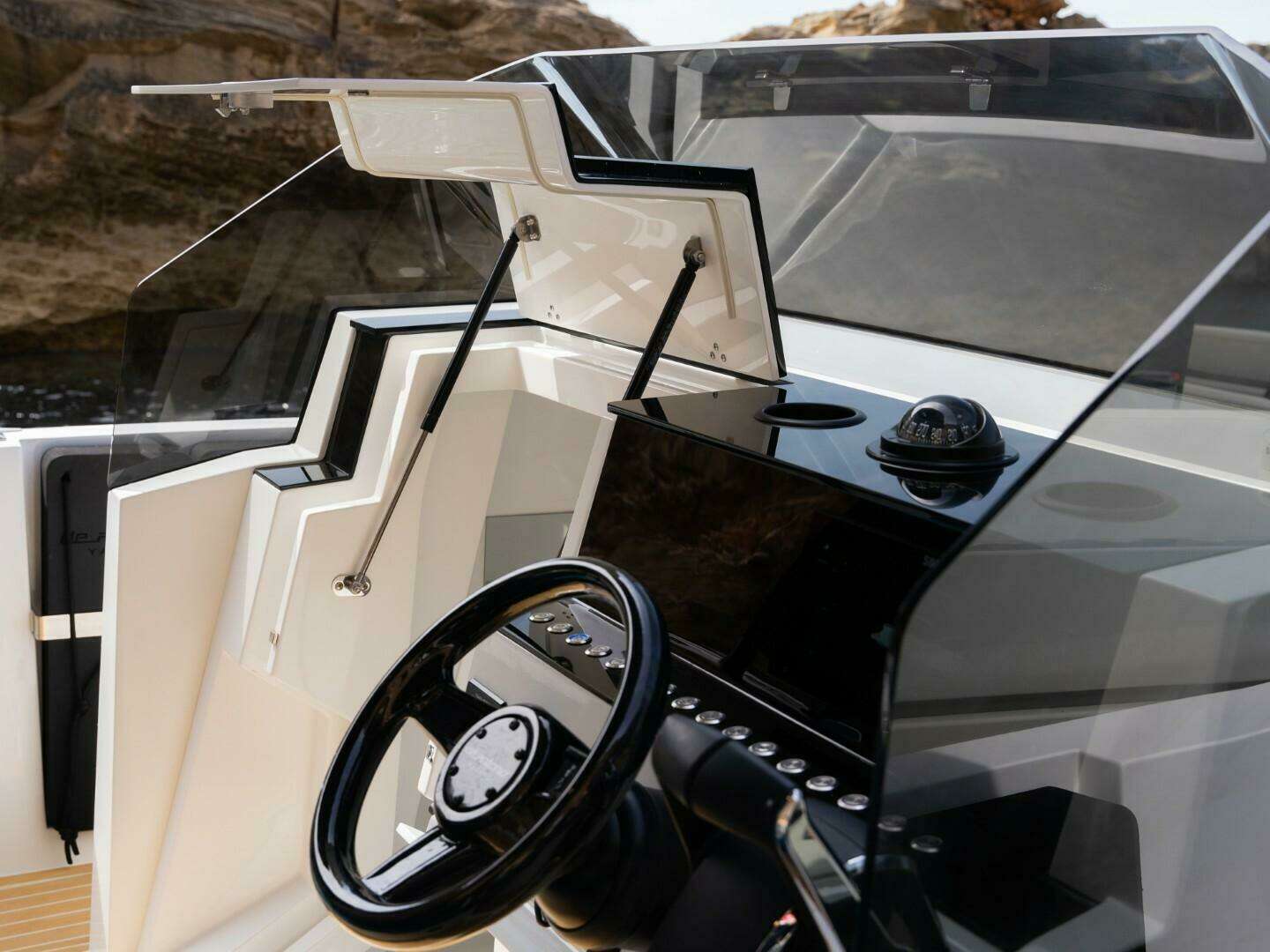 2026 De Antonio Yachts D29 - Image 22