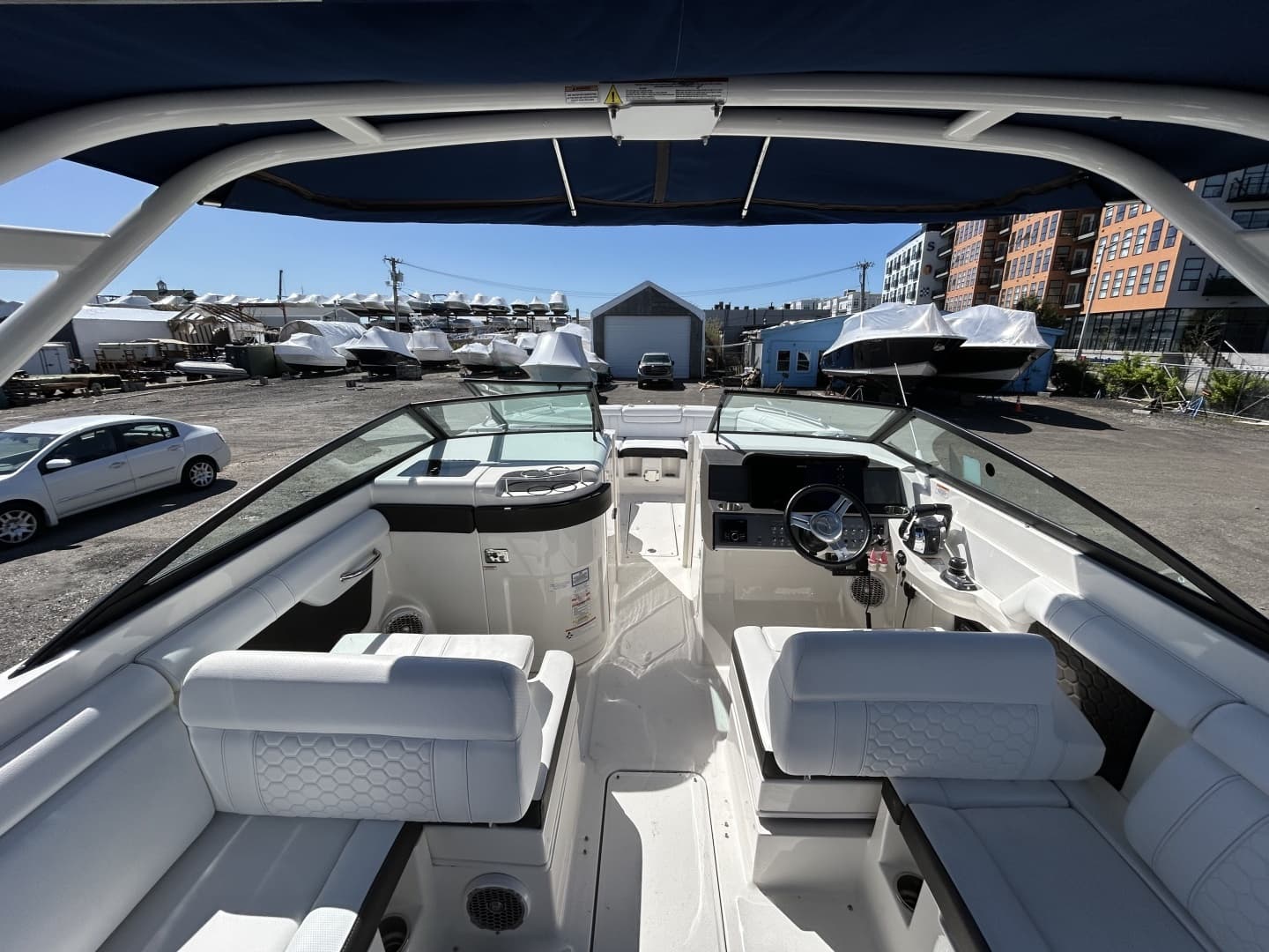 2018 Sea Ray SDX 290 Outboard - Image 8