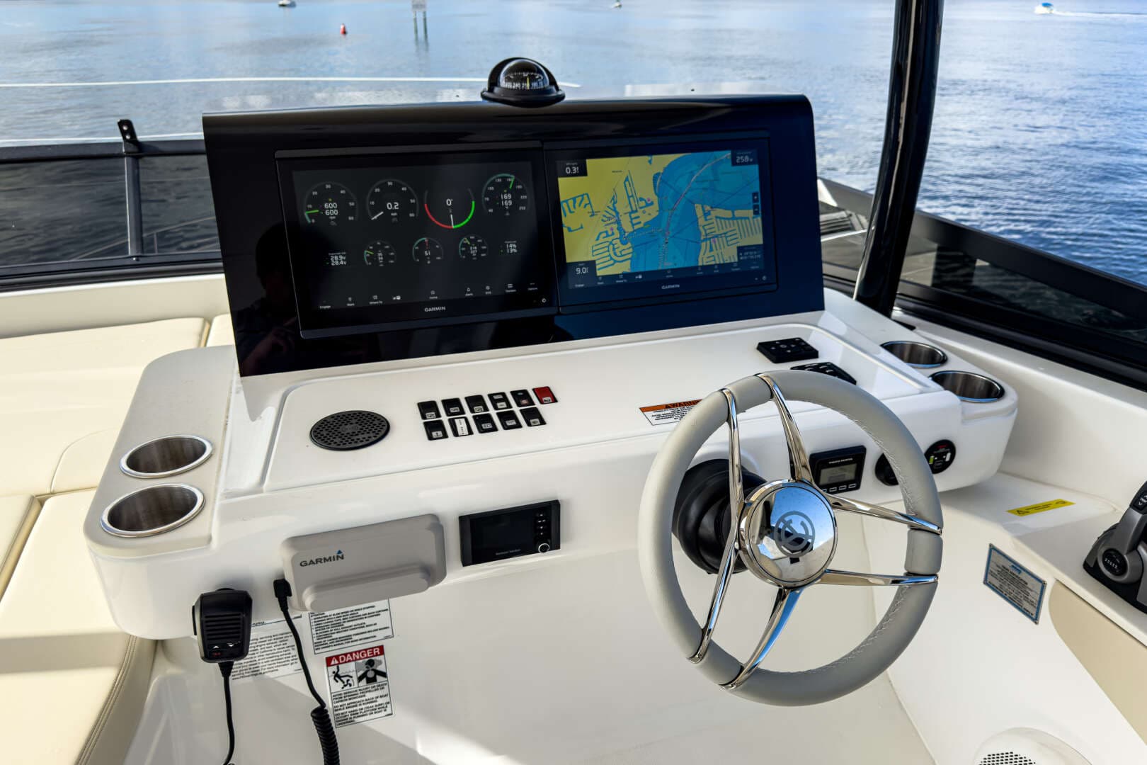 2026 Cruisers Yachts 50 FLY - Image 75