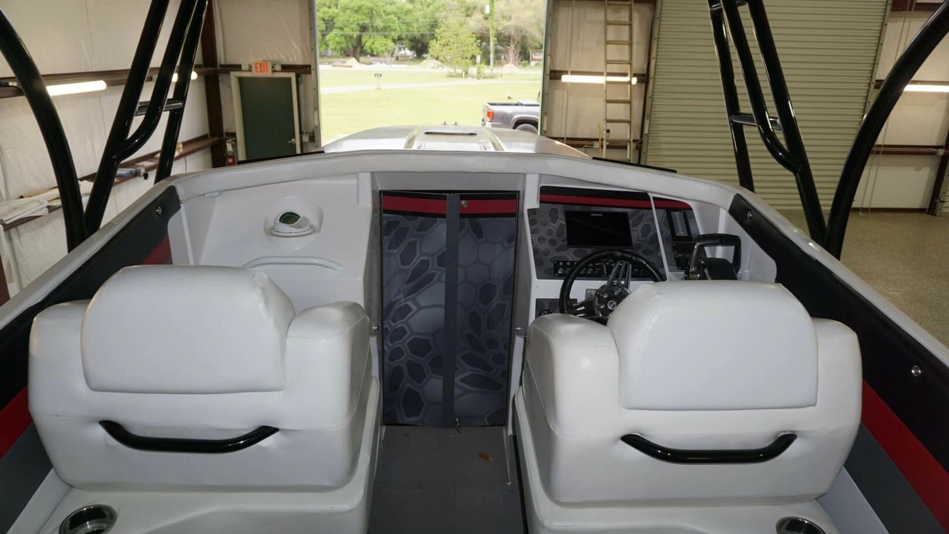 1998 Active Thunder 32 CC - Image 3