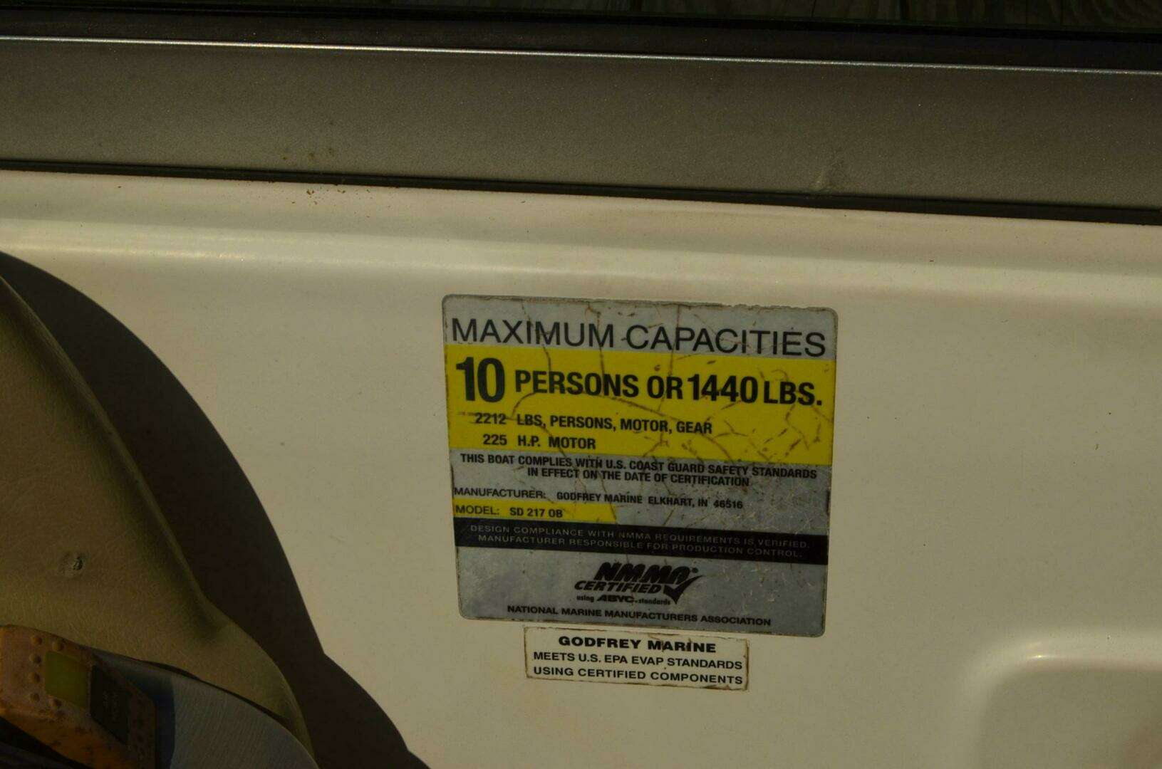 2011 Hurricane SunDeck 217 OB - Image 75
