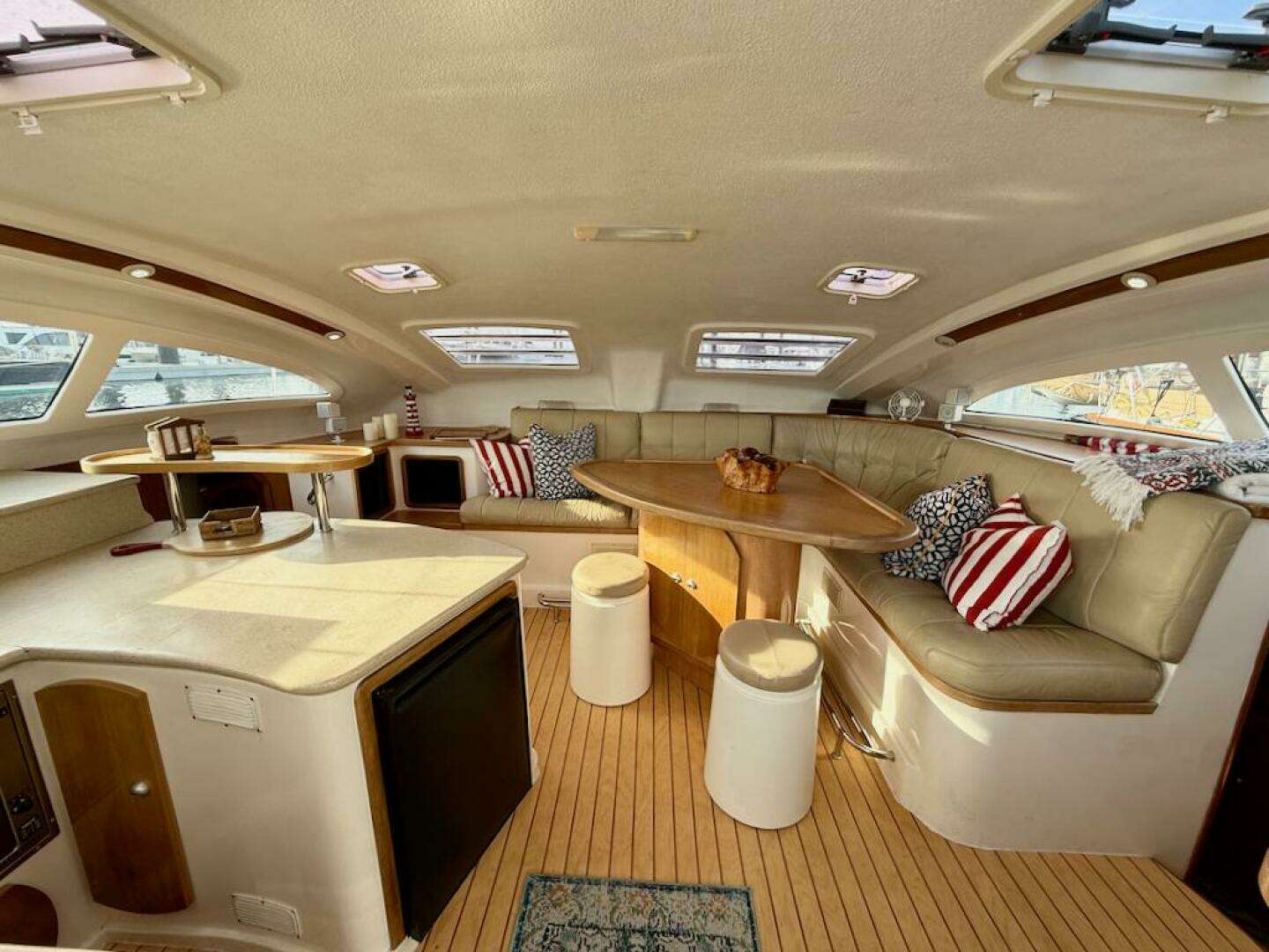 2006 Island Spirit 401 - Image 22